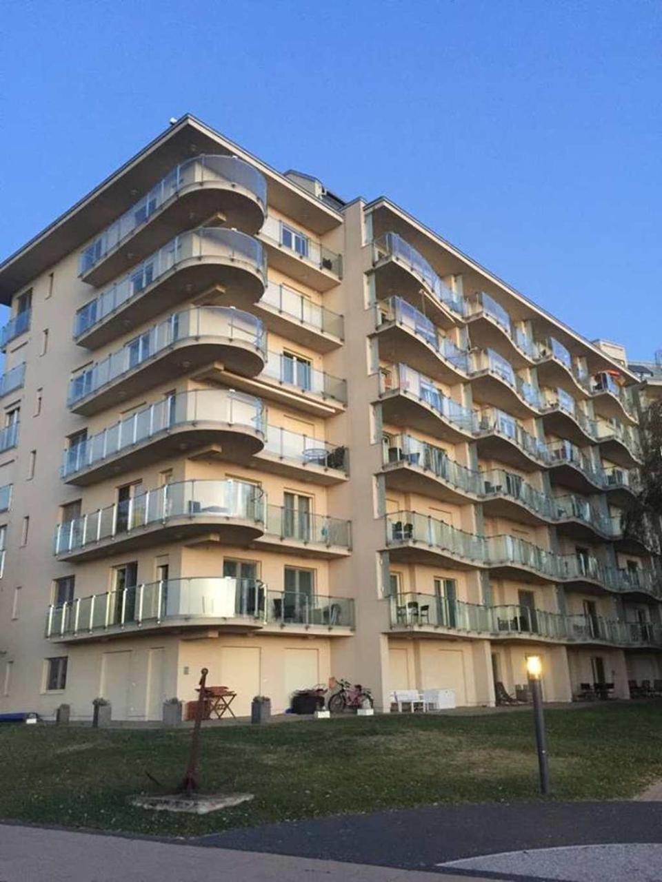 Azur Apartman Lejlighed Velence Eksteriør billede